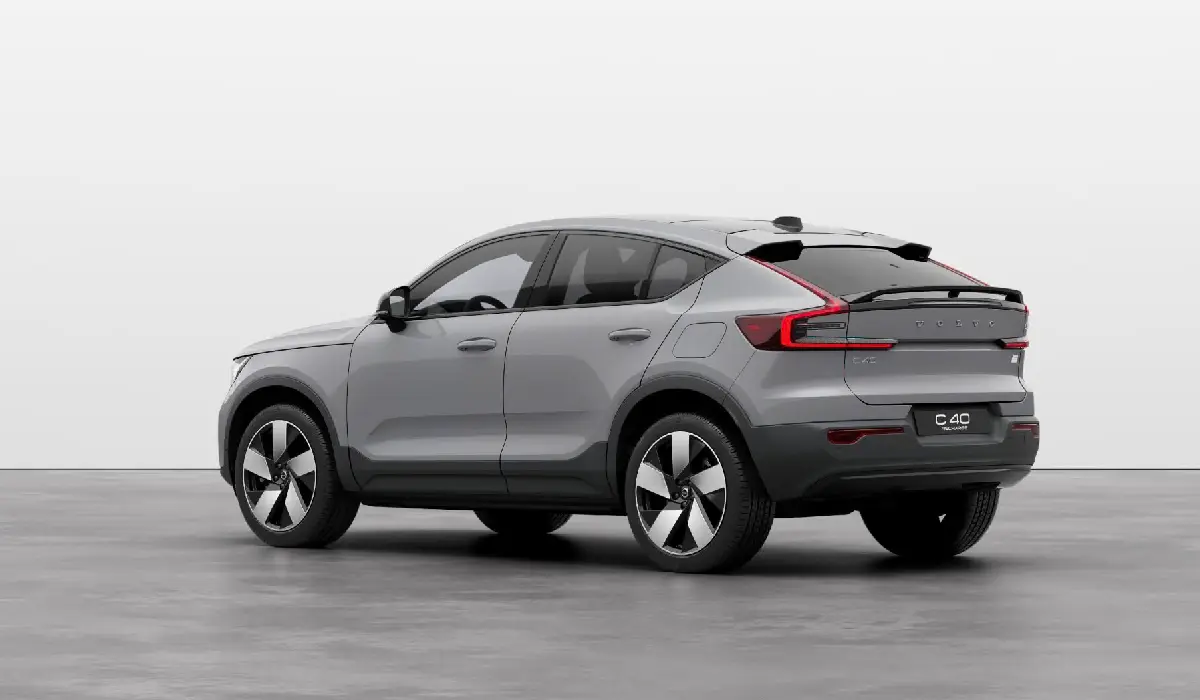 Volvo - C40 Recharge E80 - Best Car Rentals - Best Preowned Car - Exclusive Concierge Club.webp